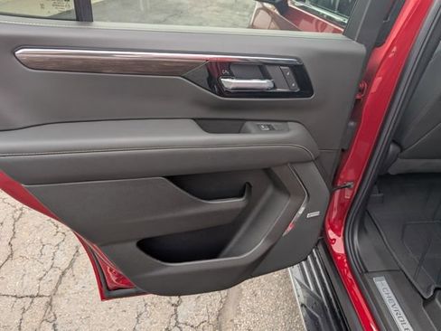 New 2026 Chevrolet Tahoe Premier AWD/4WD image 10