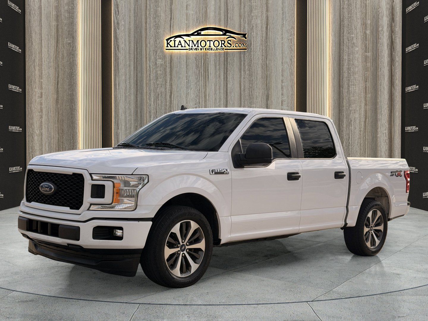 Used 2020 Ford F150 XL w/ Equipment Group 101A Mid RWD image 3