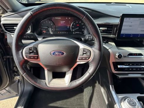 Used 2023 Ford Explorer XLT w/ Equipment Group 202A image 24