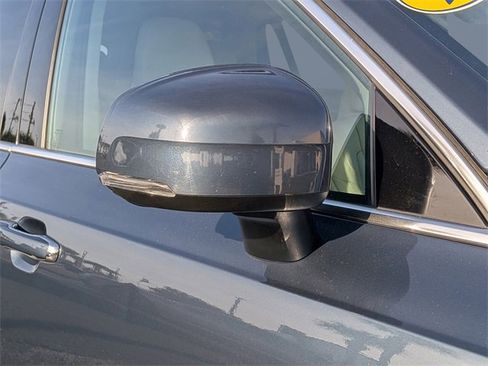 Used 2019 Volvo XC90 T5 Momentum w/ Protection Package Premier image 10