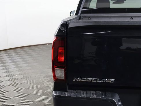 Used 2023 Honda Ridgeline Sport image 11