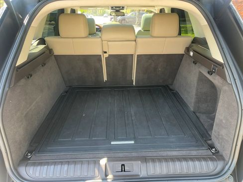 Used 2016 Land Rover Range Rover Sport SE image 15