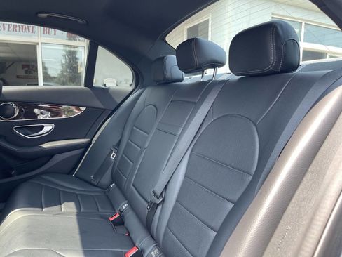 Used 2019 Mercedes-Benz C 300 4MATIC Sedan image 18