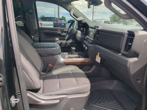 Used 2024 GMC Sierra 1500 Elevation w/ Preferred Package AWD/4WD image 34