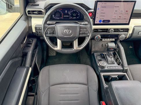 Used 2024 Toyota Tacoma TRD Off-Road AWD/4WD image 24
