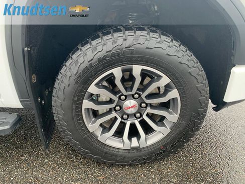 Used 2021 GMC Sierra 1500 AT4 image 19