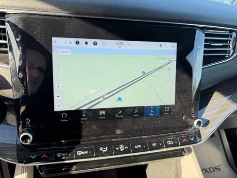 Used 2022 Jeep Wagoneer Series II w/ Rear Seat Video Group 1 image 28