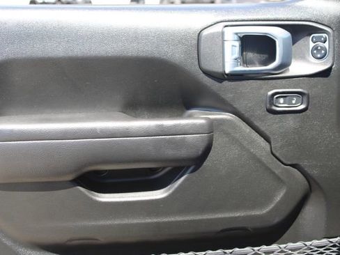 Used 2022 Jeep Wrangler Unlimited Sport AWD/4WD image 11