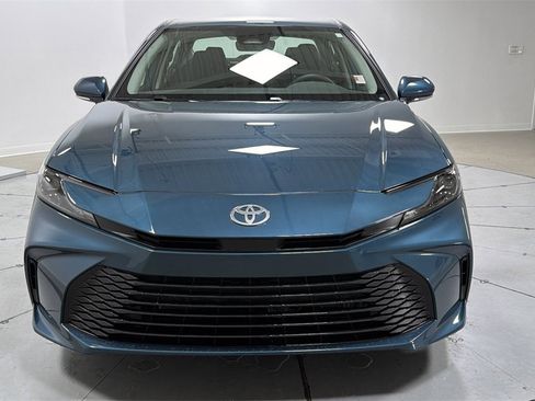 Certified 2025 Toyota Camry LE w/ Convenience Package image 2