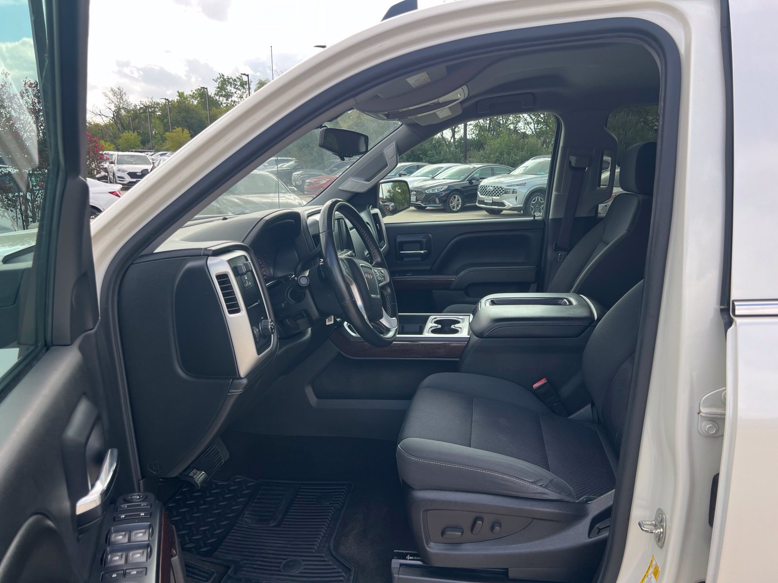 Used 2015 GMC Sierra 1500 SLE w/ Texas SLE Value Package RWD image 21