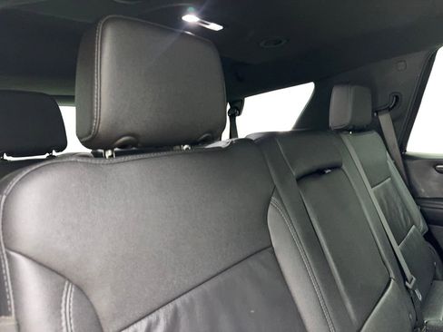 Used 2025 Chevrolet Tahoe LT image 44