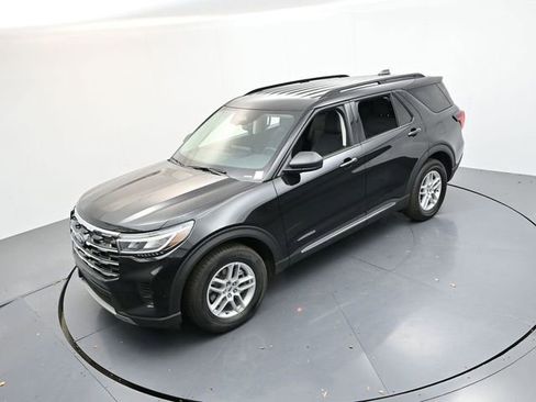 New 2025 Ford Explorer Active image 20