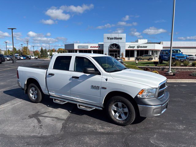 Used 2017 RAM 1500 ST w/ SXT Appearance Group AWD/4WD image 1