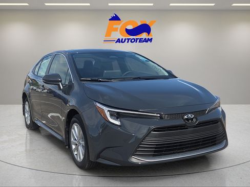 Used 2026 Toyota Corolla XLE FWD image 6