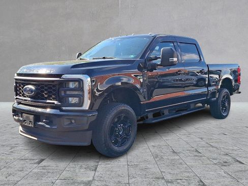 Used 2024 Ford F250 XLT w/ XLT Premium Package AWD/4WD image 3