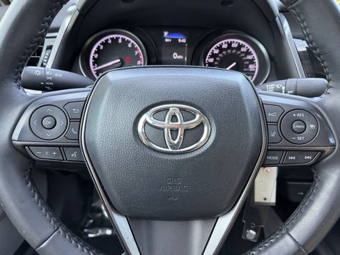 Used 2024 Toyota Camry SE FWD image 10