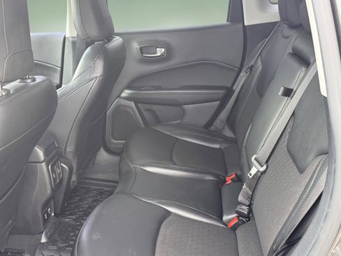 Used 2021 Jeep Compass Latitude image 20