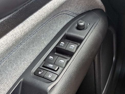 Used 2024 Jeep Compass Latitude AWD/4WD image 22