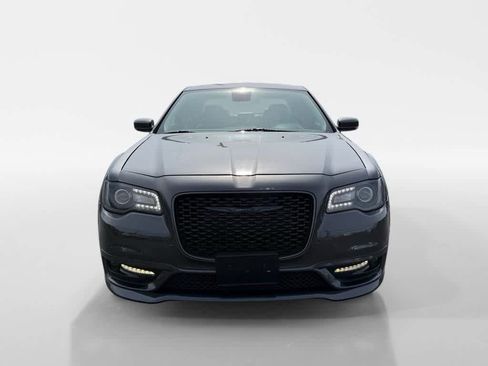 Used 2022 Chrysler 300 Touring L RWD image 8