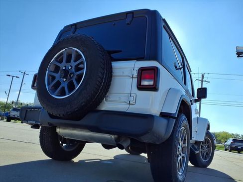 Certified 2021 Jeep Wrangler Sport image 29