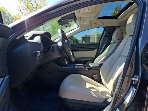 Used 2024 MAZDA MAZDA3 s FWD image 14