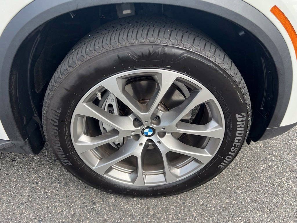 Used 2026 BMW X5 xDrive40i AWD/4WD image 15