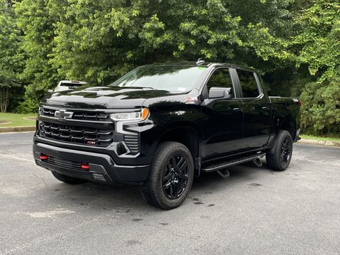 Used 2025 Chevrolet Silverado 1500 LT Trail Boss w/ Convenience Package II AWD/4WD image 5