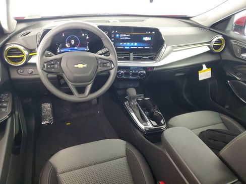 New 2026 Chevrolet Trax LT image 15