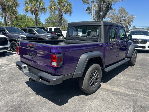 New 2026 Jeep Gladiator Sport AWD/4WD image 8