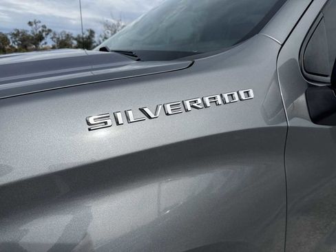 Used 2020 Chevrolet Silverado 1500 Custom w/ Custom Value Package image 10