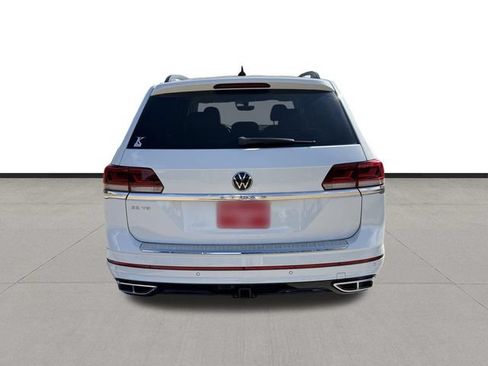 Used 2021 Volkswagen Atlas SE w/ Panoramic Sunroof Package FWD image 6
