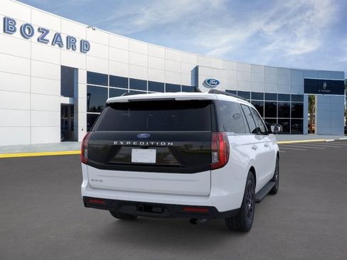 New 2026 Ford Expedition Active RWD image 9