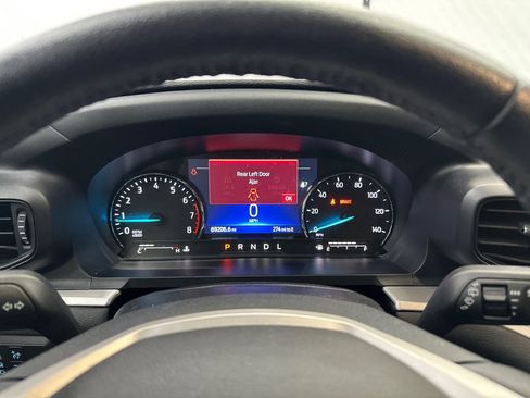 Used 2022 Ford Explorer XLT RWD image 29