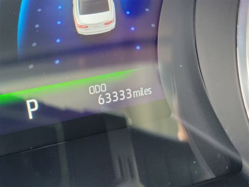 Certified 2022 Toyota Camry XLE image 25