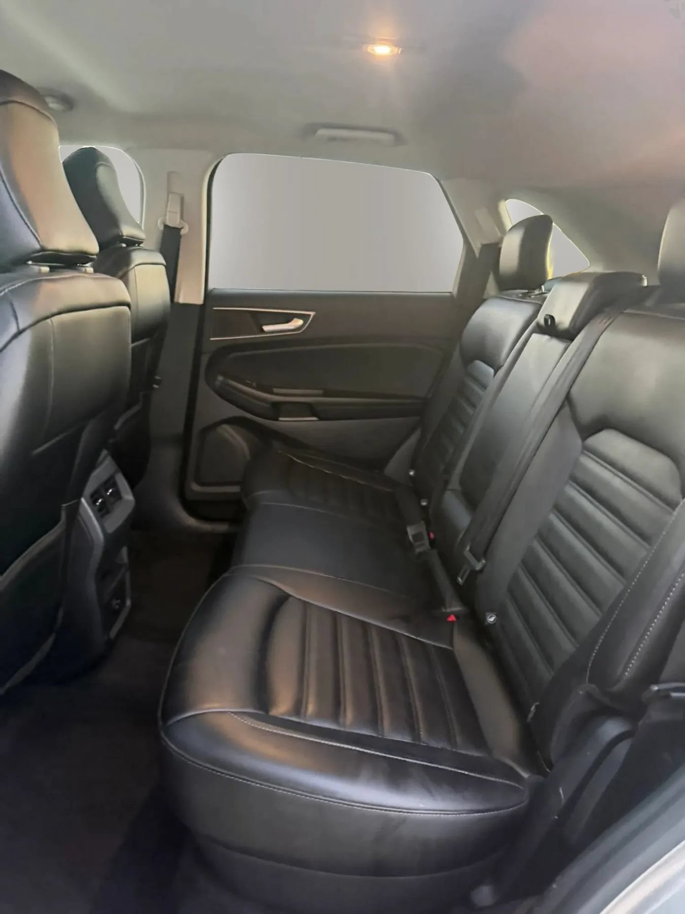 Used 2021 Ford Edge SEL AWD/4WD image 18