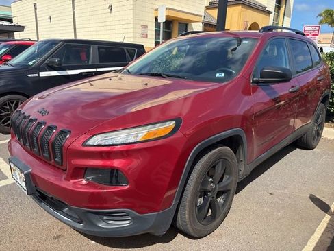 Used 2017 Jeep Cherokee Sport FWD image 3