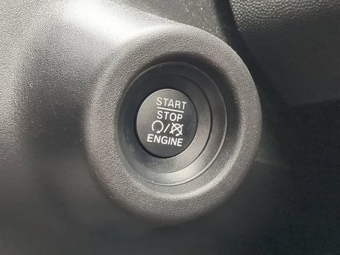 Used 2023 RAM ProMaster 2500 FWD image 30