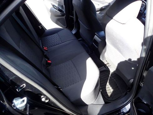 Used 2019 Toyota Corolla SE w/ SE Option Package image 12