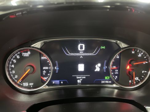 Used 2022 Chevrolet Traverse High Country image 33