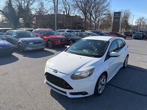 Used 2014 Ford Focus ST image 2