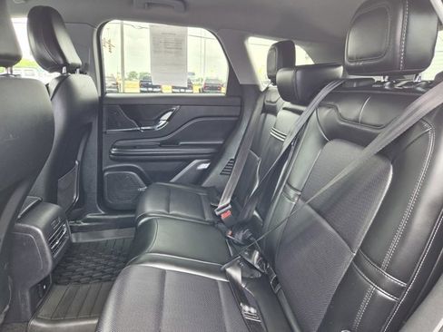 Used 2022 Lincoln Corsair AWD w/ Equipment Group 101A image 28
