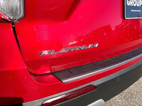 Used 2023 Ford Explorer Platinum w/ Technology Package image 29