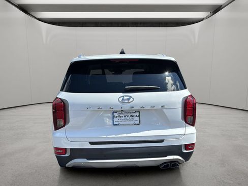Used 2021 Hyundai Palisade SEL w/ Premium Package FWD image 4