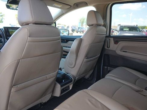 Used 2022 Honda Odyssey Touring image 13