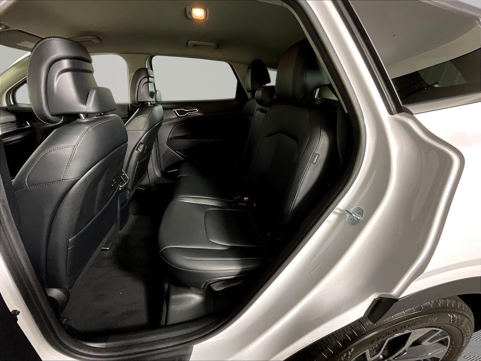 Used 2024 Kia Sportage EX FWD image 21