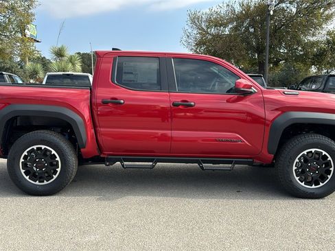 New 2025 Toyota Tacoma TRD Off-Road image 10