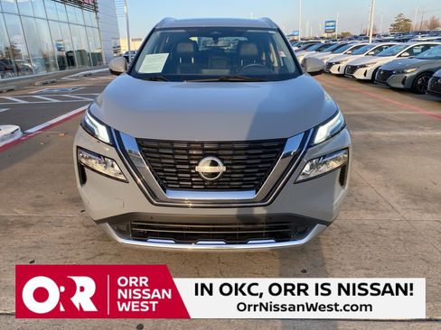 Used 2023 Nissan Rogue Platinum w/ Platinum Premium Package image 8