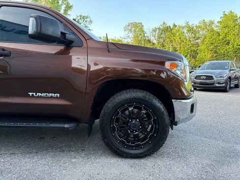 Used 2017 Toyota Tundra SR5 w/ SR5 Upgrade Package image 33