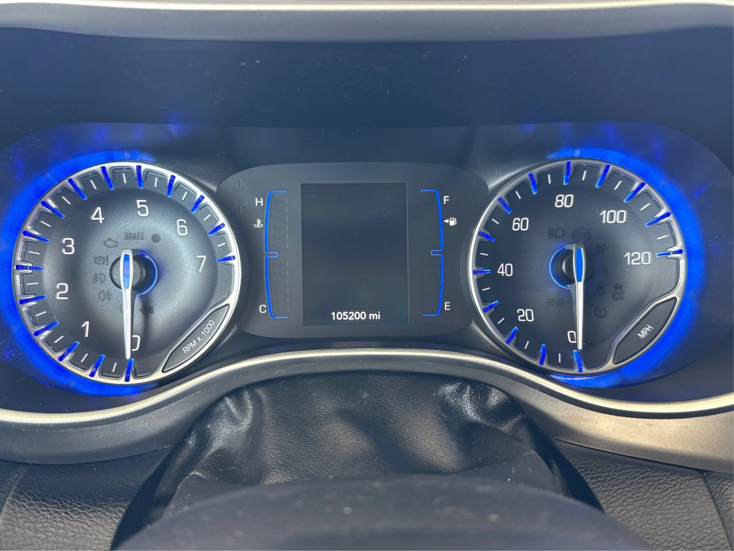 Used 2020 Chrysler Pacifica Touring-L FWD image 17