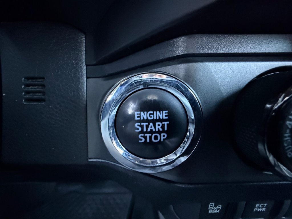 Used 2022 Toyota Tacoma TRD Sport w/ TRD Premium Sport Package AWD/4WD image 25